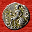 El historiador romano Fabio Pctor en el reverso de un denario del 126 a.C.